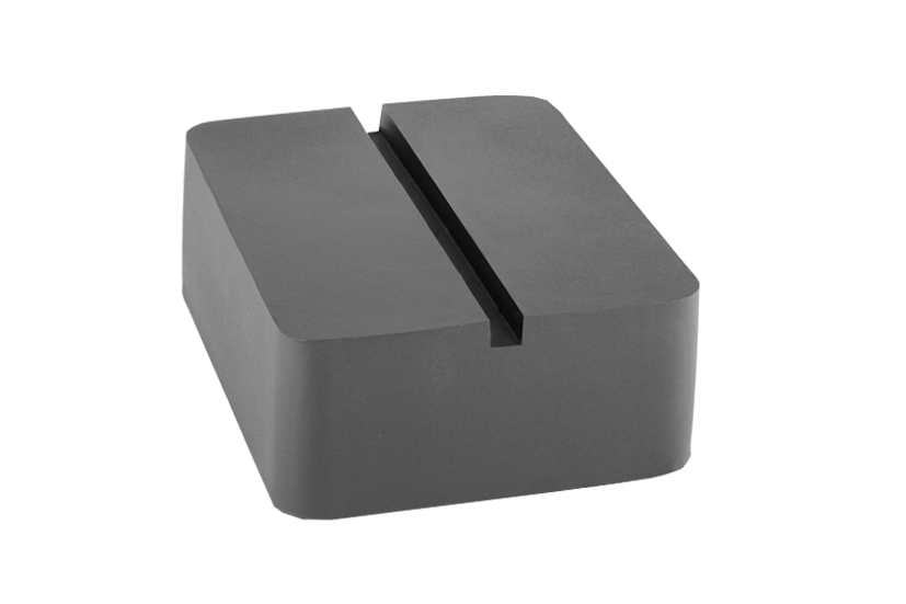 Rubber block for universal use on scissor lifts, dimensions 120 x 100 x 50 mm with groove for safe lifting of the vehicle