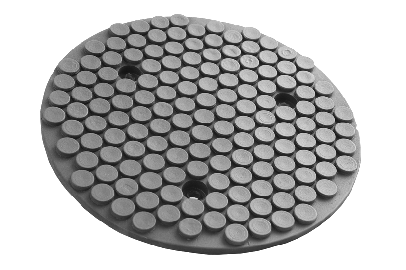 Vorderansicht eines schwarzen, runden Gummitellers (Artikelnummer 664160) für KFZ-Hebebühnen, mit Stahlplatte und drei Löchern zum Verschrauben am Tragteller.