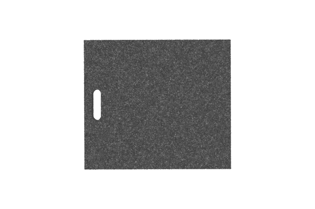 Draufsicht der schwarzen, rechteckigen Ausgleichsplatte AP-CIR.530.470.H50 für Achsvermessungshebebühnen, hergestellt aus verpresstem Gummimaterial mit poröser Oberfläche und Griffloch.